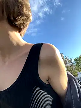 SandraCarter online show from October 11, 2025, 6:14 am