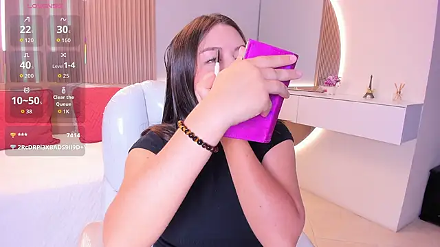 Sexy paradise18  online show from October 31, 2025, 3:36 am