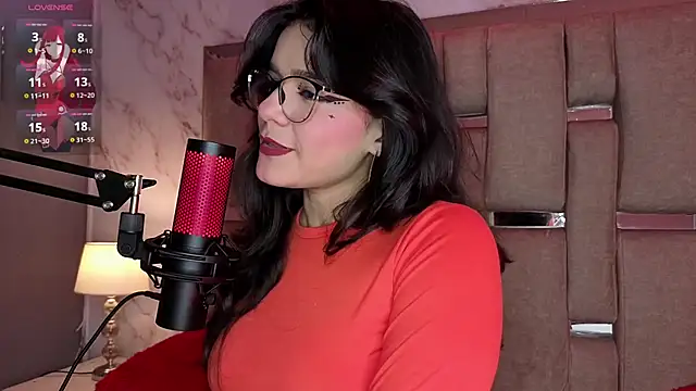 ValerieKay  online show from April 8, 2026, 1:23 pm