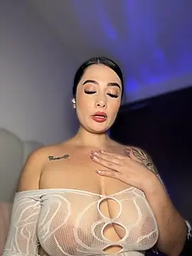 Libia James online show from July 8, 2026, 1:41 am