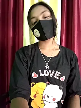 Snapshot of Myra-sen chatting on February 25, 2025, 4:14 am Myra-sen online show from February 25, 2025, 4:14 am
