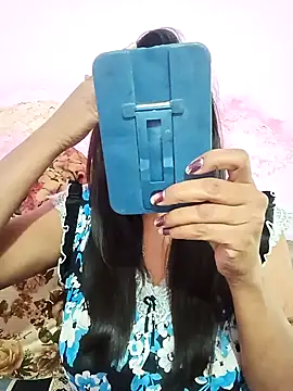 Snapshot of Simran-Simran chatting on December 4, 2024, 4:04 am Simran-Simran online show from December 4, 2024, 4:04 am