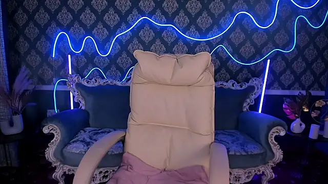 Daisy Delight online show from November 5, 2025, 8:12 pm