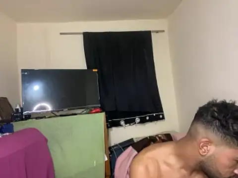 GaaTto online show from November 13, 2025, 4:33 pm