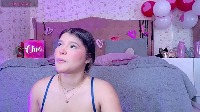 Snapshot of AvrillThomas chatting on February 26, 2025, 3:32 pm AvrillThomas online show from February 26, 2025, 3:32 pm