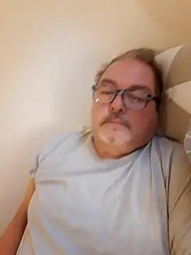 bluangelo online show from December 19, 2025, 1:57 pm