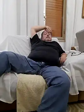 bluangelo online show from March 3, 2025, 6:13 pm