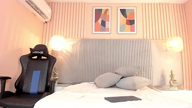 samyriverss online show from December 17, 2025, 11:37 am