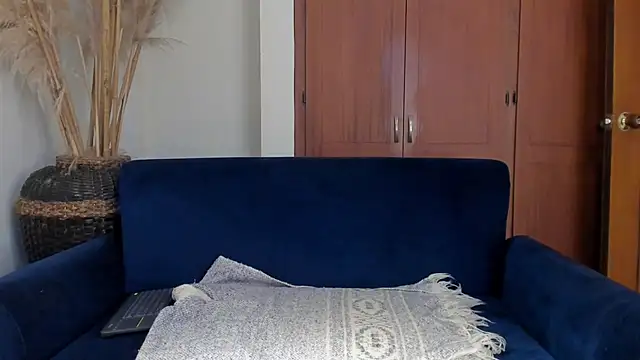 jamesinked  online show from November 28, 2025, 5:13 pm