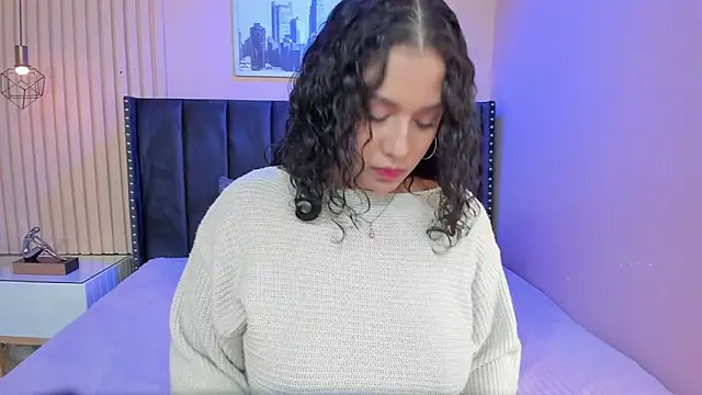 viiolett lee online show from December 4, 2025, 7:24 pm