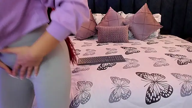 susyy7 online show from February 9, 2026, 3:37 am