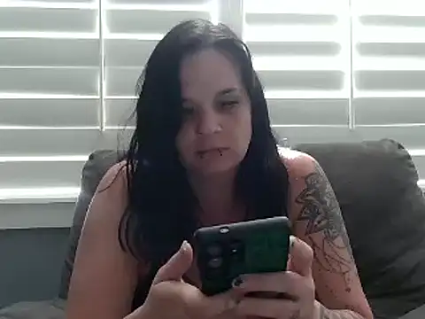 CherryWilde online show from March 30, 2026, 4:41 pm