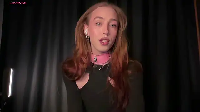 Avril Pearly  online show from July 24, 2026, 11:17 am