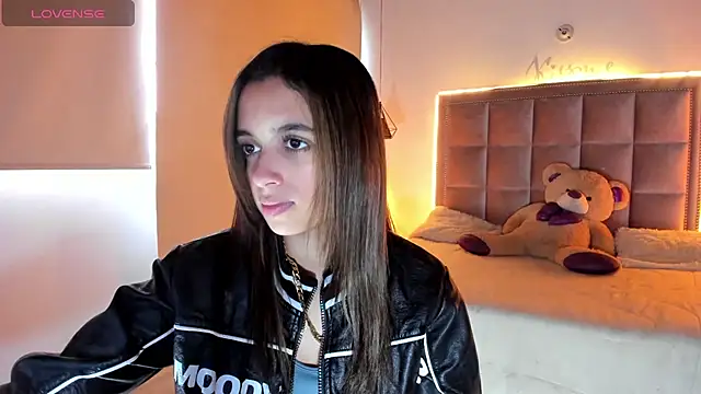 Snapshot of Melody_Ds chatting on September 17, 2025, 9:39 pm Melody Ds online show from September 17, 2025, 9:39 pm