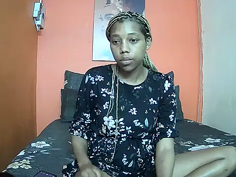 Sweet nicole98 online show from November 24, 2025, 1:33 pm