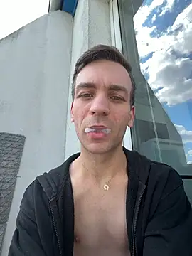 nickdtr online show from May 17, 2026, 11:32 am