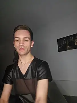 nickdtr online show from October 23, 2025, 4:33 am