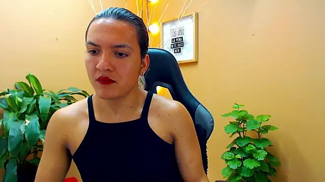 Snapshot of aslyhernandez_7 chatting on February 21, 2025, 9:11 pm aslyhernandez 7 online show from February 21, 2025, 9:11 pm