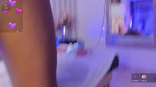 vayoleen online show from March 1, 2026, 8:58 am