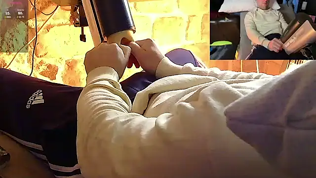 Snapshot of NofaceMan__ chatting on January 2, 2025, 1:51 pm NofaceMan online show from January 2, 2025, 1:51 pm