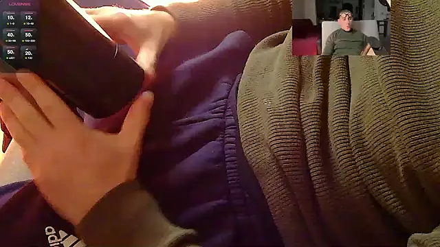 Snapshot of NofaceMan__ chatting on December 11, 2024, 11:00 pm NofaceMan online show from December 11, 2024, 11:00 pm