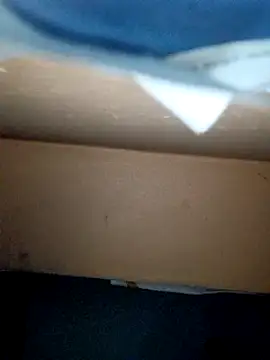 Snapshot of Johnysins24 chatting on March 22, 2025, 1:32 am Johnysins24 online show from March 22, 2025, 1:32 am