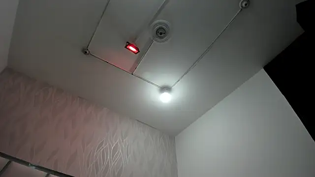 Snapshot of Victoriaa_millers chatting on February 16, 2026, 7:01 pm Victoriaa millers online show from February 16, 2026, 7:01 pm