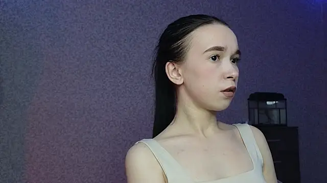 Snapshot of LilithStrangfor chatting on April 21, 2026, 1:42 am LilithStrangfor online show from April 21, 2026, 1:42 am