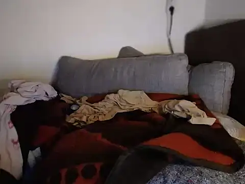 P4RtYBOII92 online show from February 16, 2026, 11:42 am