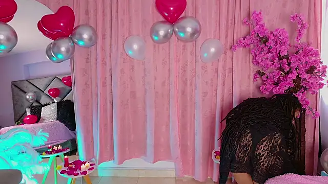 Snapshot of Elith_noa chatting on February 14, 2026, 9:37 pm Elith noa online show from February 14, 2026, 9:37 pm