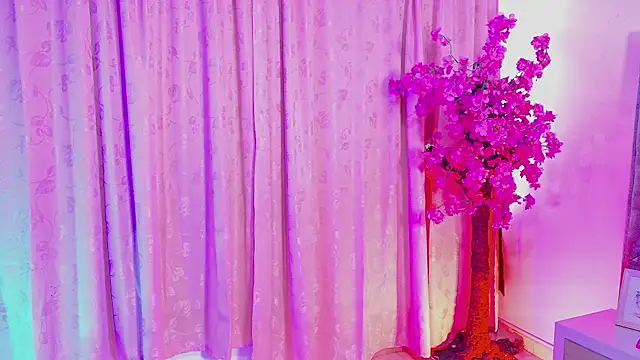 Snapshot of Elith_noa chatting on January 13, 2026, 7:29 pm Elith noa online show from January 13, 2026, 7:29 pm