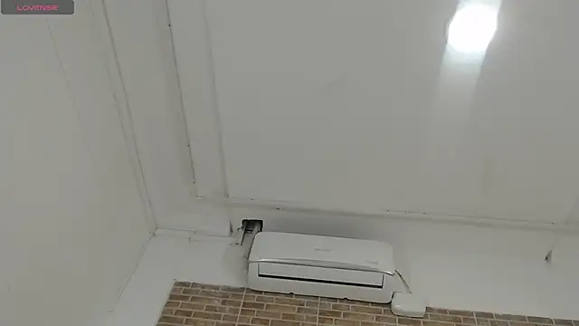 Snapshot of EmilyThompson1 chatting on March 20, 2025, 8:29 pm EmilyThompson1 online show from March 20, 2025, 8:29 pm