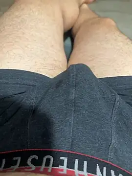 versatile guy01 online show from May 31, 2026, 5:51 pm