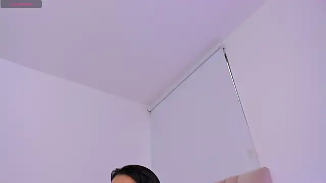 Snapshot of ZarianaEvanz chatting on May 27, 2026, 10:17 pm ZarianaEvanz online show from May 27, 2026, 10:17 pm