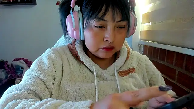Shaddycute  online show from June 11, 2026, 4:15 pm