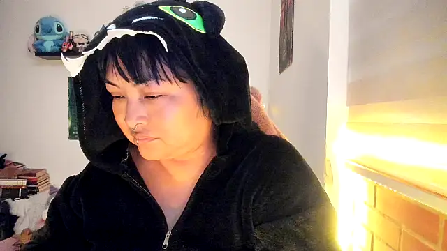 Snapshot of Shaddycute_ chatting on February 11, 2026, 2:28 pm Shaddycute online show from February 11, 2026, 2:28 pm