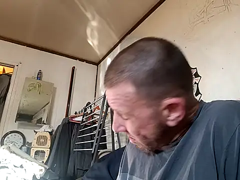 Snapshot of gettinit2wice chatting on February 10, 2025, 11:34 pm gettinit2wice online show from February 10, 2025, 11:34 pm