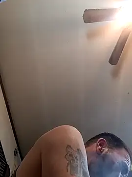 Snapshot of gettinit2wice chatting on January 4, 2025, 11:38 pm gettinit2wice online show from January 4, 2025, 11:38 pm