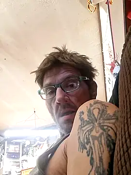 Snapshot of gettinit2wice chatting on February 16, 2026, 12:26 pm gettinit2wice online show from February 16, 2026, 12:26 pm