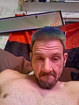 Snapshot of gettinit2wice chatting on February 21, 2026, 2:08 pm gettinit2wice online show from February 21, 2026, 2:08 pm