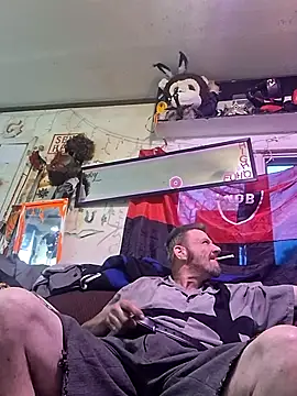 Snapshot of gettinit2wice chatting on February 25, 2026, 2:17 pm gettinit2wice online show from February 25, 2026, 2:17 pm