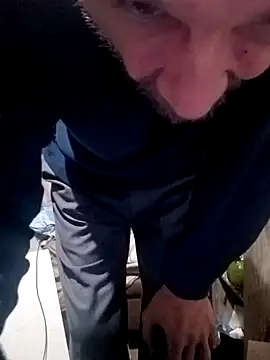 Snapshot of gettinit2wice chatting on January 28, 2025, 7:32 am gettinit2wice online show from January 28, 2025, 7:32 am