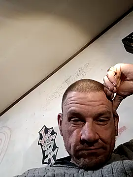 Snapshot of gettinit2wice chatting on February 11, 2025, 9:20 am gettinit2wice online show from February 11, 2025, 9:20 am