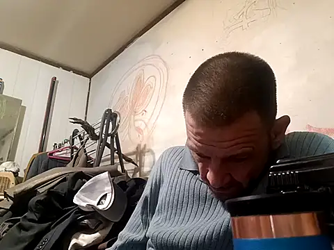 Snapshot of gettinit2wice chatting on February 13, 2025, 6:37 pm gettinit2wice online show from February 13, 2025, 6:37 pm