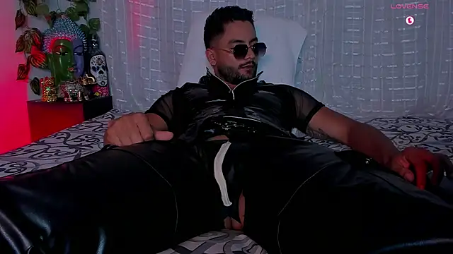 Snapshot of Jaxxon_ chatting on September 20, 2025, 10:15 pm Jaxxon online show from September 20, 2025, 10:15 pm