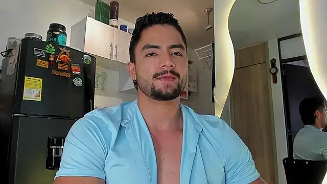 Snapshot of Jaxxon_ chatting on March 18, 2025, 5:44 pm Jaxxon online show from March 18, 2025, 5:44 pm