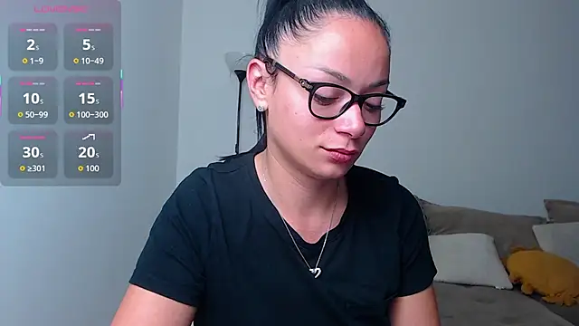 BabySerene online show from November 3, 2025, 3:12 am