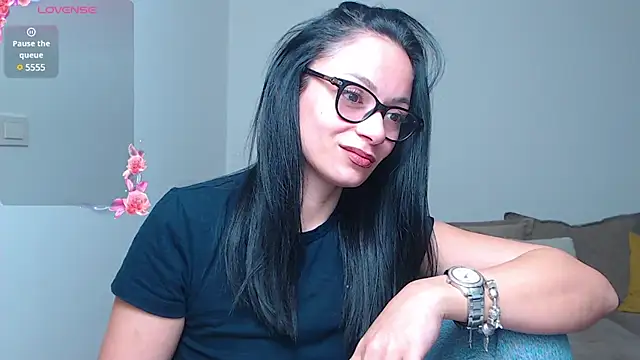 Snapshot of BabySerene chatting on February 14, 2025, 5:30 am BabySerene online show from February 14, 2025, 5:30 am