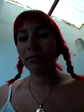 Snapshot of florecita9 chatting on May 13, 2026, 4:47 pm florecita9 online show from May 13, 2026, 4:47 pm