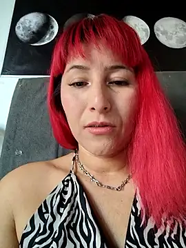 florecita9 online show from June 17, 2026, 5:23 pm